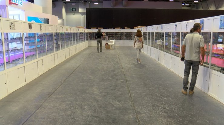 Guinness Rekoru Kıran Telefon Koleksiyonunun Sergisi Açıldı