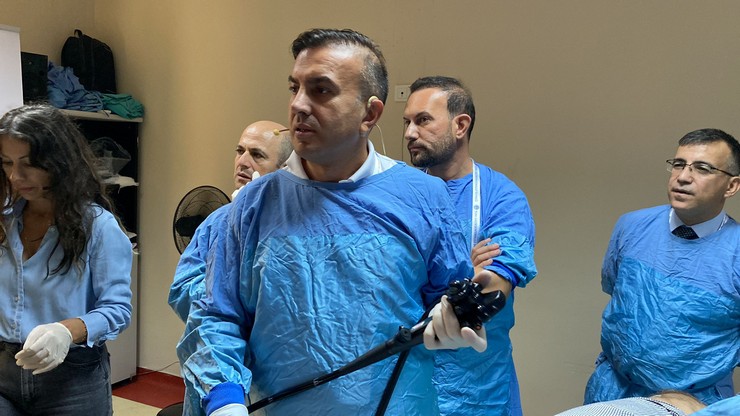 rizede-endoskopik-ultrasonografi-cihazi-egitimi-verilirken-hastalara-da-teshis-koyuldu-6.jpg