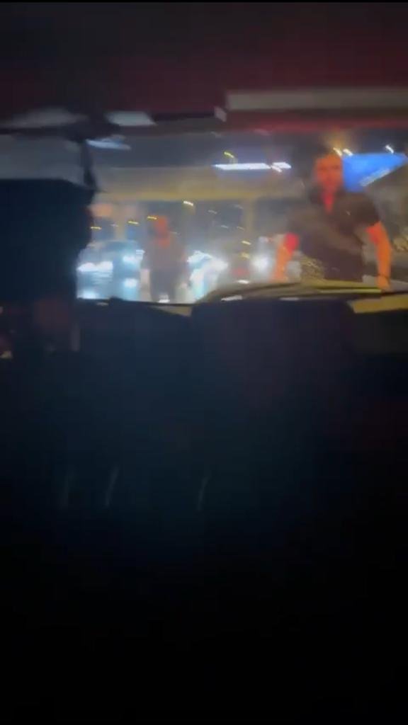 Şişli'de Yol Verme Tartışması Tekmeli Yumruklu Kavgaya Dönüştü