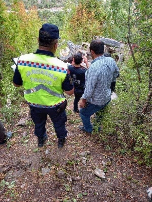 Devrilen Traktörün Altında Kalan Görkem İle Emirhan Öldü