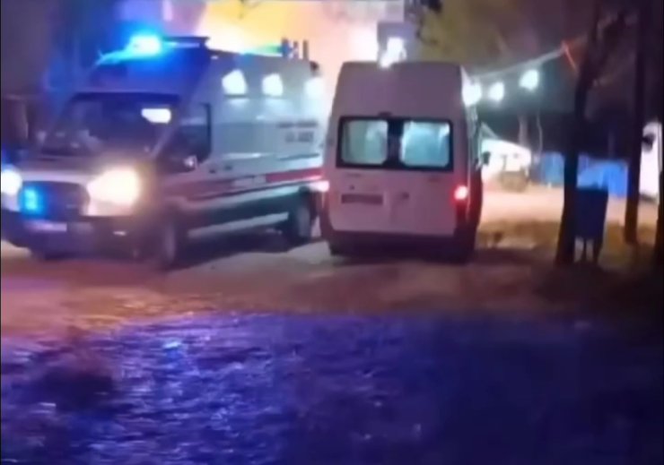 Düğünde Husumetli Aileler Kavga Etti: 6 Yaralı