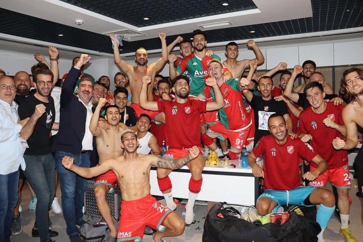 Karşıyaka'dan Gövde Gösterisi