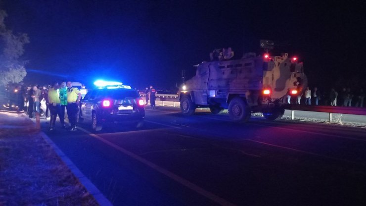 Ölen Babaları İçin Taziyeye Gelip, Otomobilin Çarptığı Kız Kardeşler Toprağa Verildi, Sürücü Tutuklandı