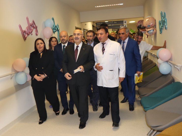 Adana Valisi Köşger'den Tüp Bebek Merkezi Açılışında 'Türkçe' Hassasiyeti
