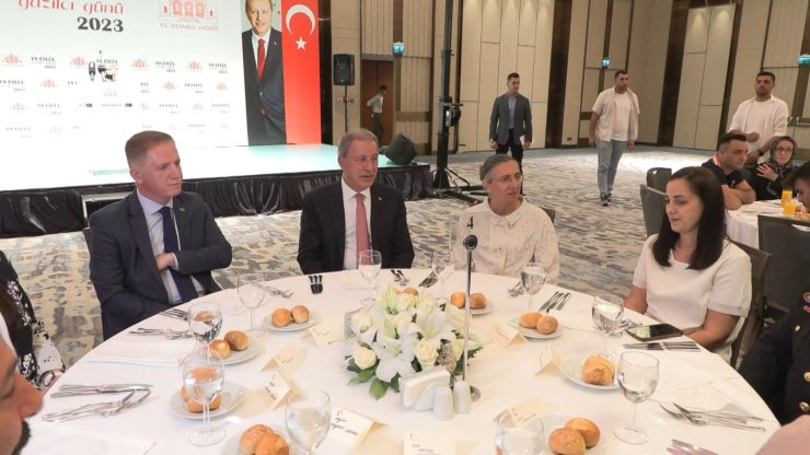 Hulusi Akar: Dileğimiz Ermenistan'ın Uzatılan Barış Elini Boş Döndürmemesi