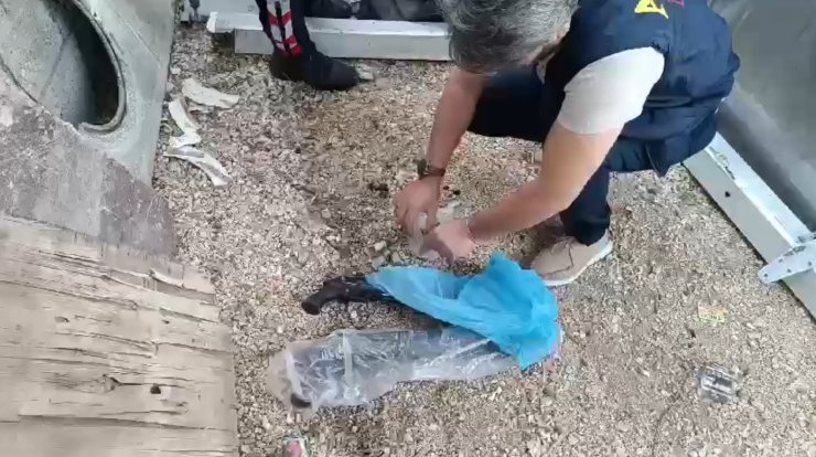 Mersin'de Organize Suç Örgütüne Şafak Operasyonu: 17 Gözaltı (2)