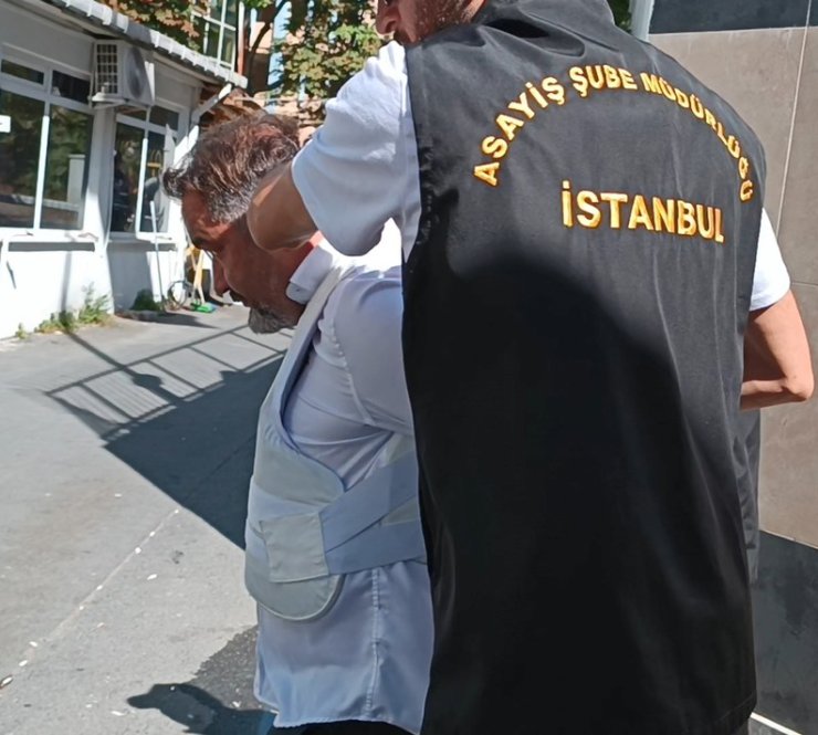 Beyoğlu'ndaki Cinayet: 11 Silahlı Zanlı Çelik Yelekle Adliyeye Sevk Edildi