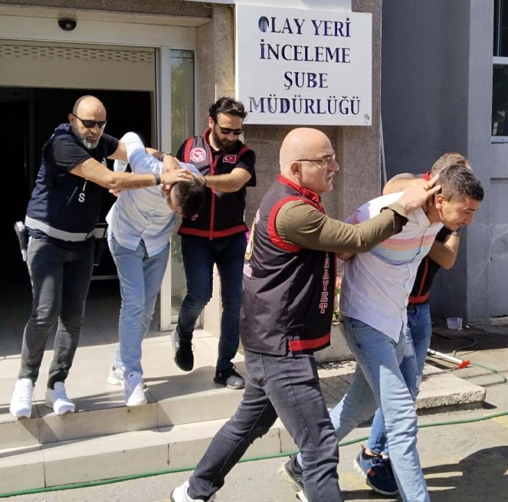 Husumetlilerin Markette Başlayıp Hastane Önünde Süren Silahlı Kavgasında 2 Tutuklama