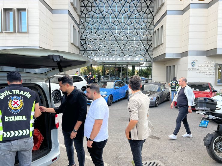 İstanbul'da Drift Pahalıya Patladı: 146 Bin Lira Ceza Kesildi, Adli Kontrol Uygulandı