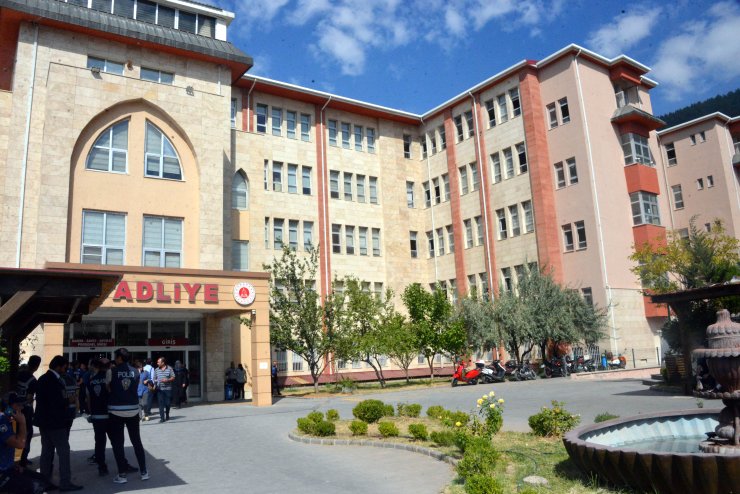 Yazıcıoğlu Davası 2024'e Ertelendi, Duruşma Çıkışında Gerginlik Yaşandı