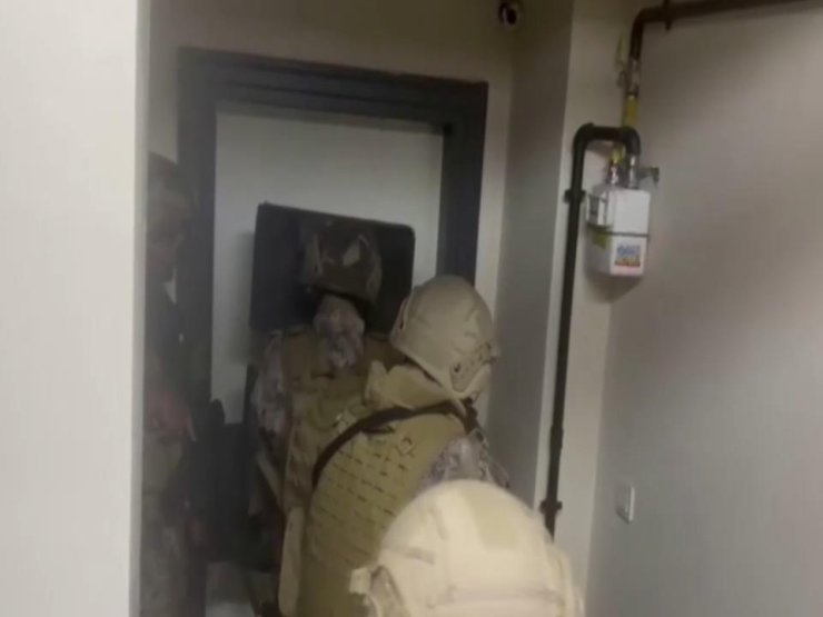 Barış Boyun Suç Örgütüne Operasyon: 10 Gözaltı-1