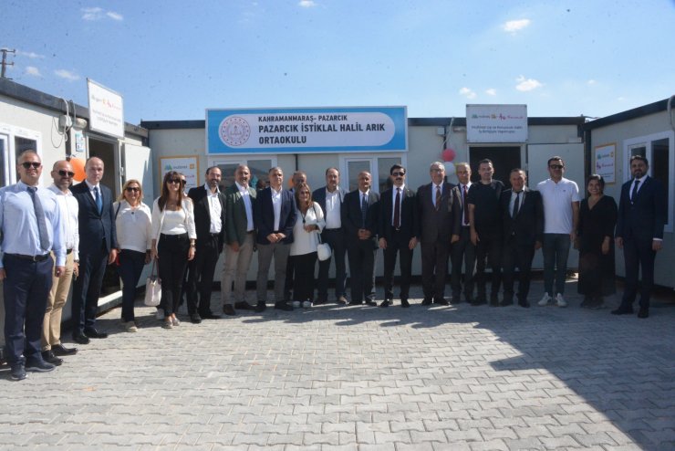 Depremde Yıkılan Okul Yerine Konteyneri Yapıldı; Eğitim Devam Ediyor