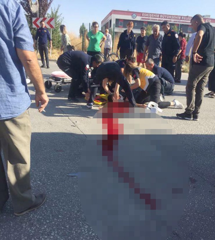 Motosikletlinin Öldüğü Kazada, Hafif Ticari Aracın Sürücüsü Serbest