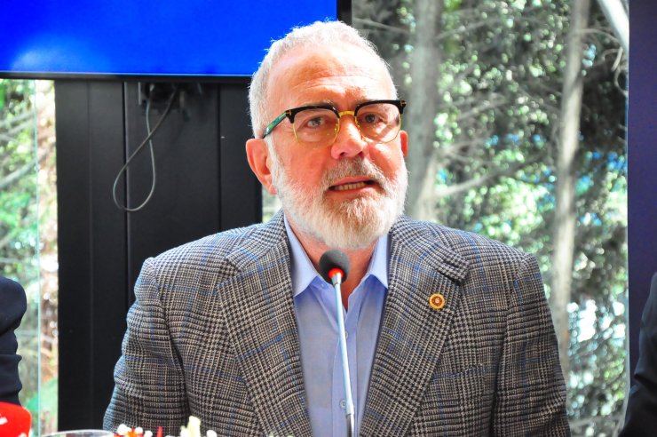 Ak Parti'li Yenişehirlioğlu: Türkiye'ye Darbe Anayasası İle Yönetilmek Yakışmıyor