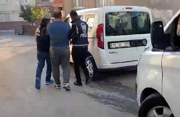 Aralarında Sözde Polis Güçleri Sorumlusunun Da Olduğu 5 Deaş'lı Yakalandı