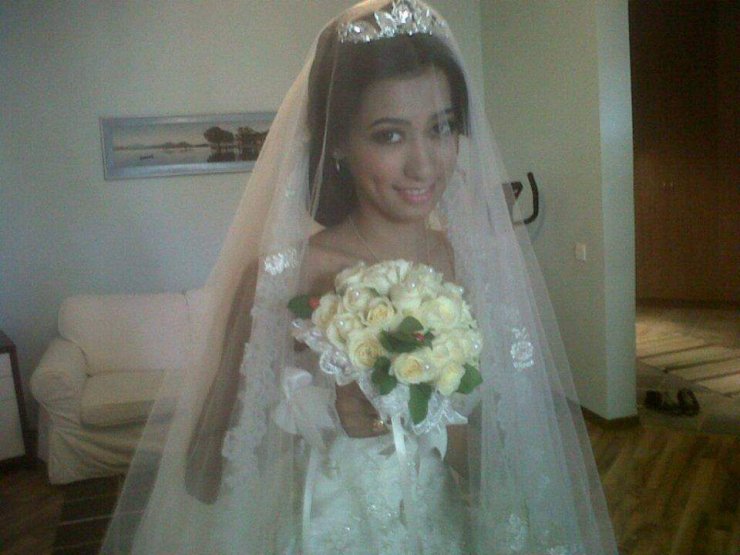 Birlikte Yaşadığı Kadının Boğazını Kesti