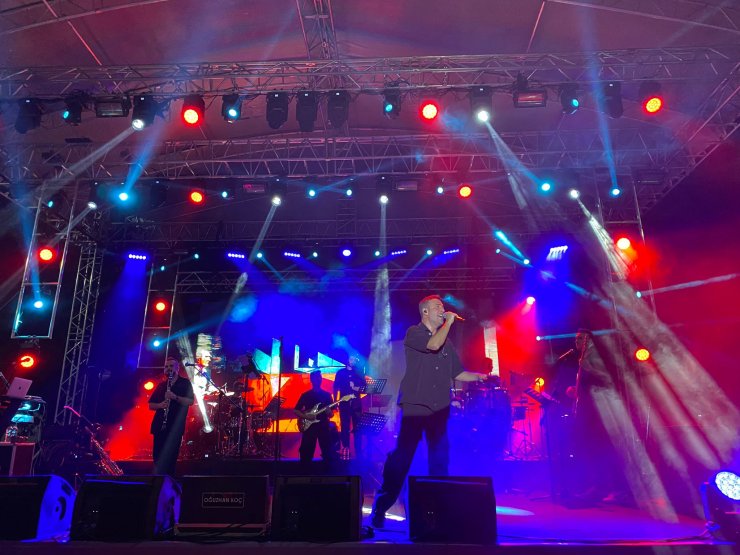 Oğuzhan Koç Kağıthane’de Sahne Aldı