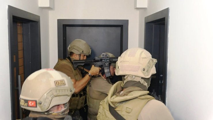 Rezidanstaki Dairede 50 Kilo Eroin Ele Geçirildi