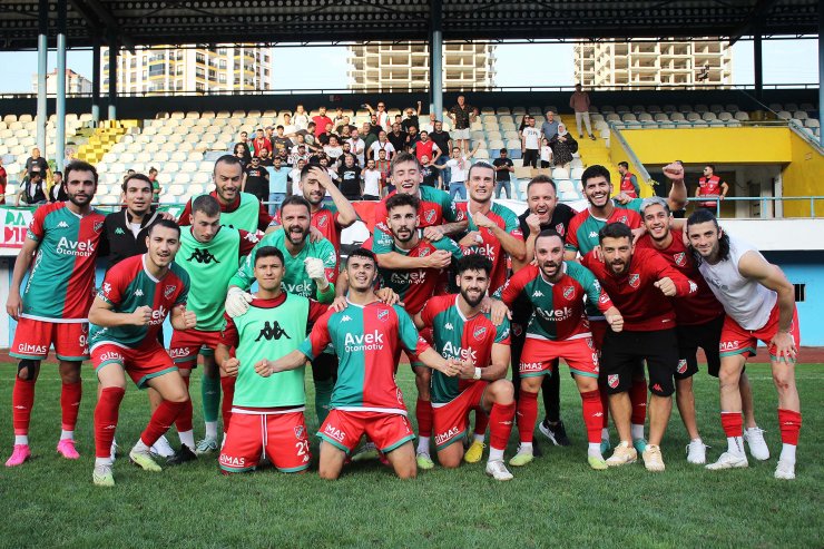 Karşıyaka'dan Müthiş Üçlük