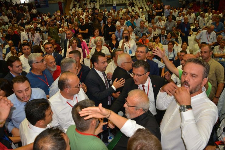 Özgür Özel: Ben Bu Takımı Şampiyon Yaparım Arkadaşlar (2)