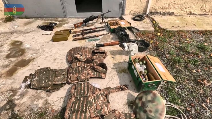 Azerbaycan Ordusu, Karabağ’da Silah Ve Mühimmat Ele Geçirdi