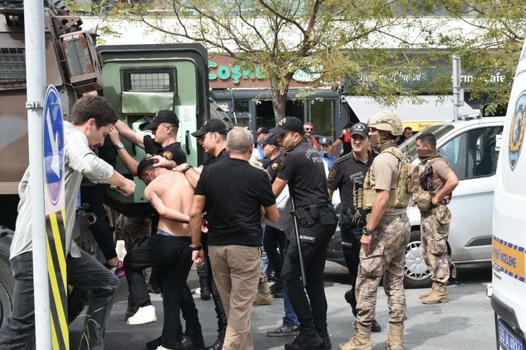 Duruşma Öncesi Adliye Yakınındaki Restoranda Çatışma: 1 Ölü, 5 Yaralı (2)