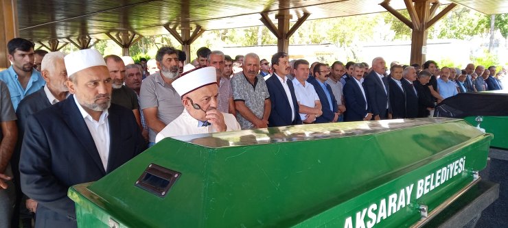 Evdeki Yangında Ölen 6 Yaşındaki Cihan, Toprağa Verildi