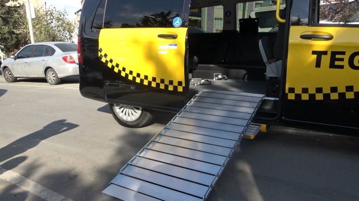 Taksilerde Dönüşüm Tartışması