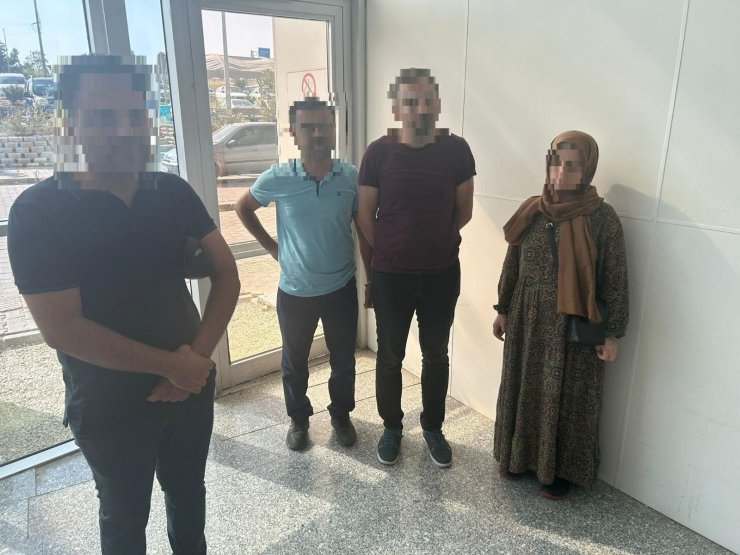 Yurt Dışına Kaçarken Yakalanan 4 Fetö Üyesi İle 1 Organizatör Tutuklandı