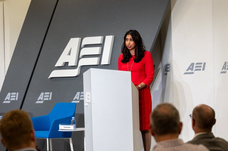 Bm’den İngiliz Bakan’ın Mülteci Sözleşmesi Hakkındaki Açıklamalarına Tepki