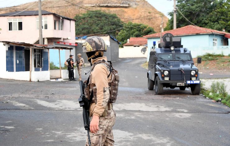 Çorlu'da Uyuşturucu Satıcılarına 'Şeker' Operasyonu: 10 Gözaltı