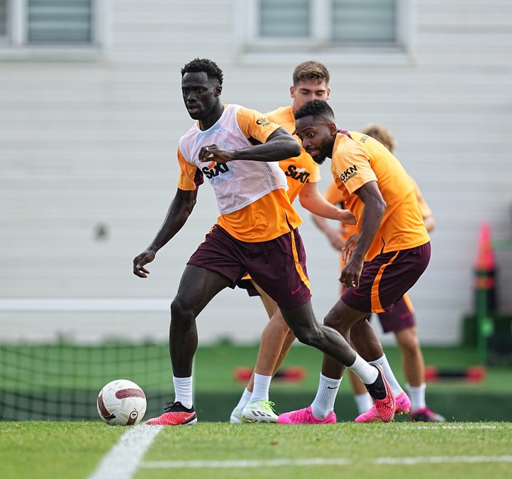 Galatasaray'da Mke Ankaragücü Mesaisi Başladı