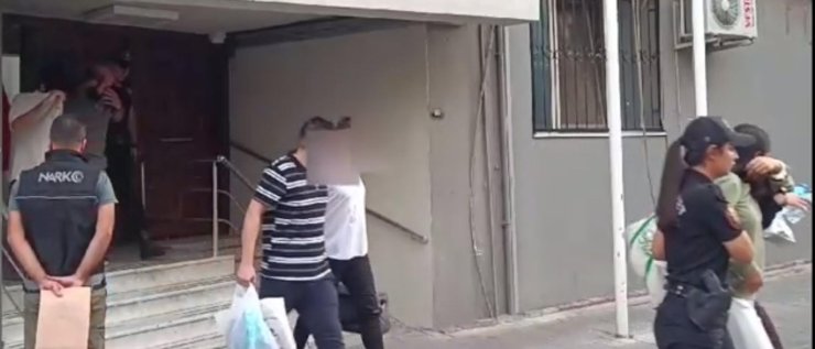 İzmir Merkezli 6 İlde Uyuşturucu Operasyonunda 12 Tutuklama
