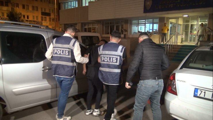 Kırıkkale'de 74 Yaşındaki Kişinin Parasını Kapkaç Yapan Şüpheli, Çorum'da Yakalandı