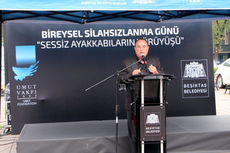 Bireysel Silahsızlanma Gününde 'Sessiz Ayakkabı' Yürüyüşü