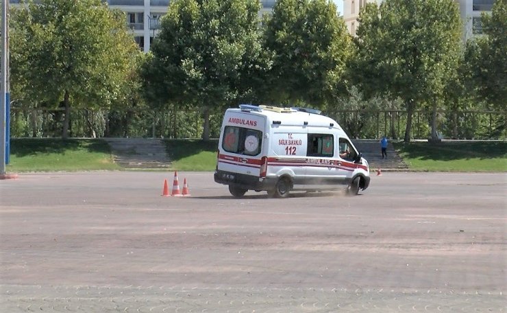 Güncellenen Eğitimle Ambulans Sürücüleri, Vakalara Hem Hızlı Hem Daha Güvenli Ulaşacak