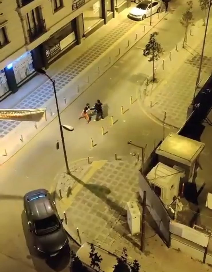 Güngören'de Tartıştığı Kadınları Yumrukladı