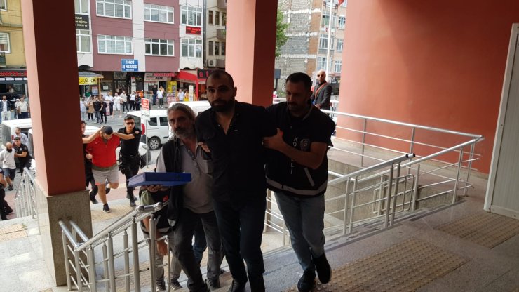 İzmit'te, 1 Kişinin Öldüğü Silahlı Kavgada 3 Şüpheli Tutuklandı