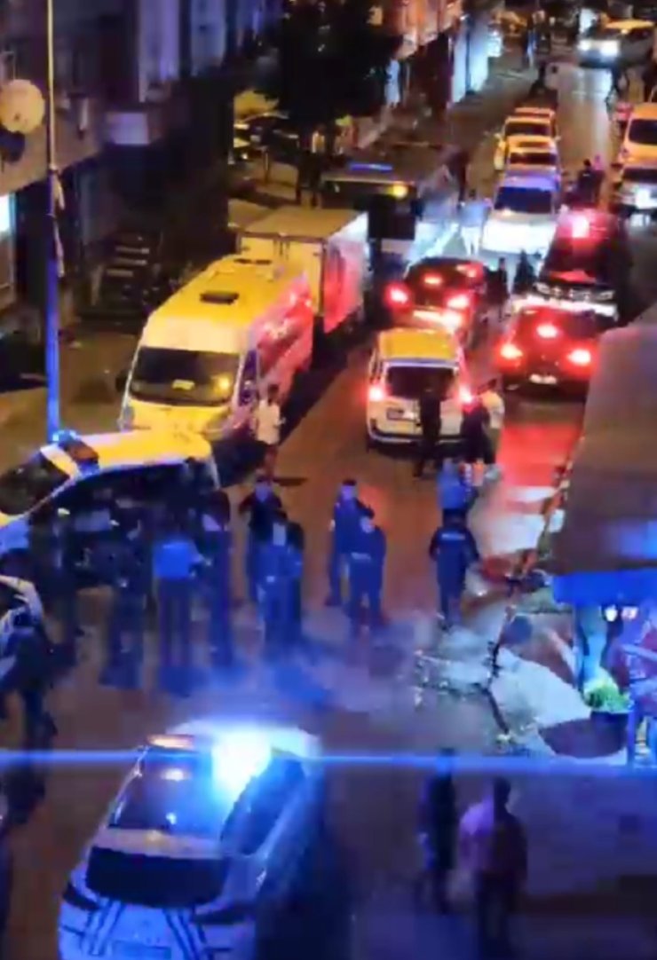 Sultangazi'de Mahalleyi Karıştıran Kavga