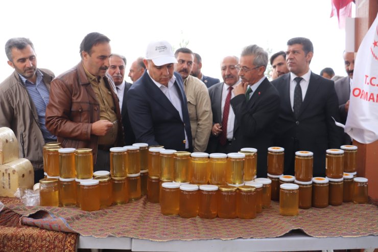 Ağrı'da 6'ncı Kez Düzenlenen 'Geven Balı Festivali' Başladı