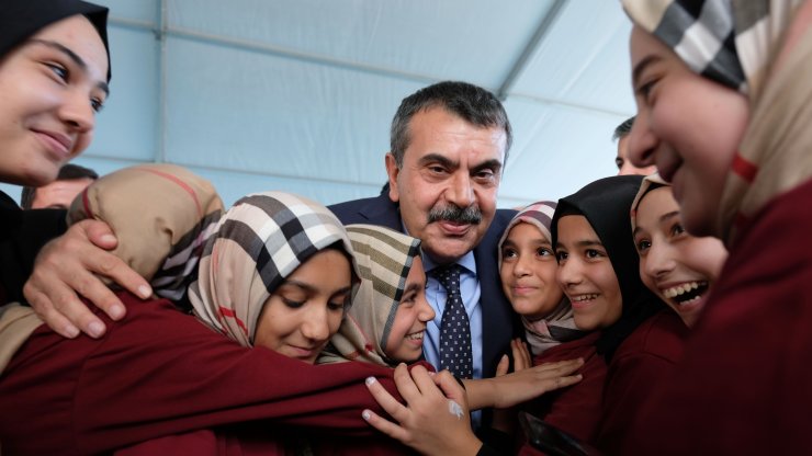 Bakan Tekin: Parti Ayrımı Yapmadan, Yerel Yöneticilerin Eğitim Ve Öğretime Desteklerini Takdir Ediyorum (3)