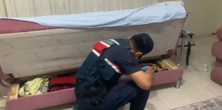 Bakan Yerlikaya: 52 Fetö Şüphelisi 'Transfer Operasyonu' İle Yakalandı