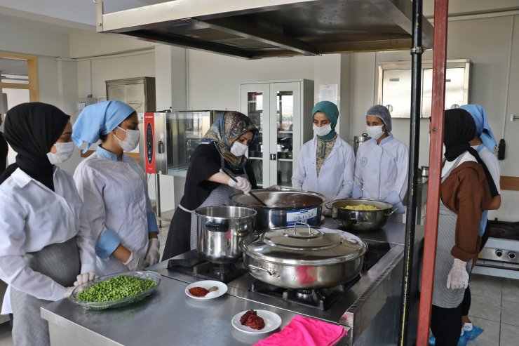 İhalelerin Kalkması, Öğrencilere Sağlıklı Ve Kaliteli Yemek Olarak Dönüyor