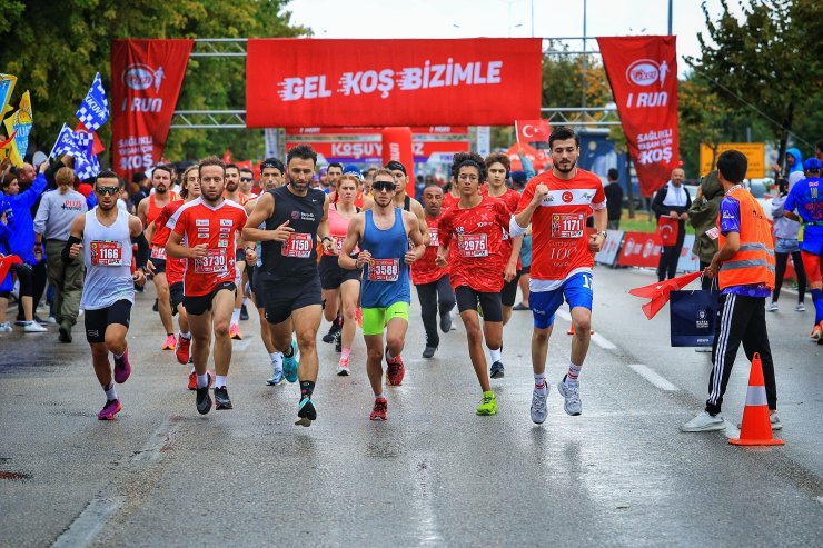 4 Bin 500 Yarışmacı 'eker I Run 2023'te 'Koşuyoruz' Dedi