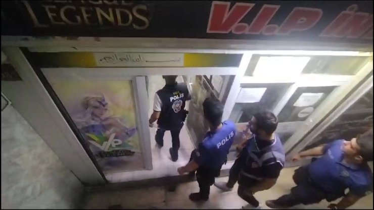 Diyarbakır'da Yasa Dışı Bahis Çetesine 'Reset' Operasyonu: 7 Tutuklama