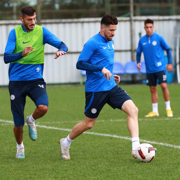 caykur-rizespor-yilport-samsunspor-maci-hazirliklarina-basladi-2.jpg