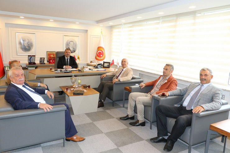 dogu-karadeniz-projesi-bolge-kalkinma-idaresi-baskani-hakan-gultekin-rize-il-genel-meclisi-baskani-sabit-karafazliyi-ziyaret-ederek-eylul-ayi-olagan-meclis-toplantilarinin-birinci-birlesimine-katildi-9.jpg