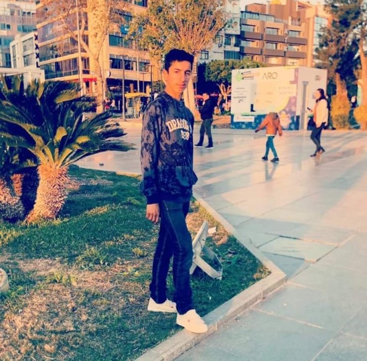 Kayıp Gökhan Bulundu; Dolandırıcılara Kaptırdığı Parayı Yerine Koymak İçin İşe Girmiş