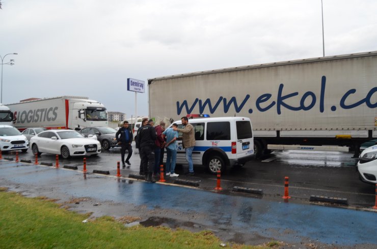 Konya'da Galerici Ortaklara Silahlı Saldırı: 2 Yaralı (2)