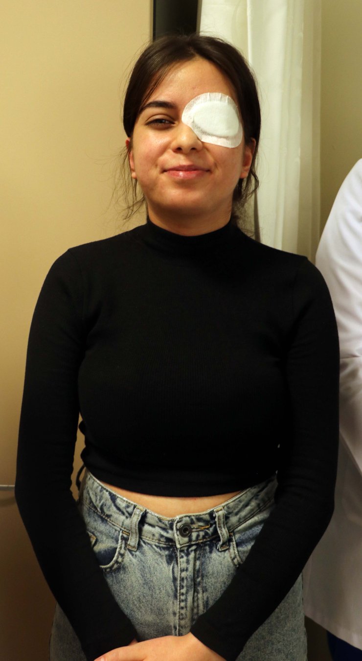 İrem, Yapılan Kornea Nakli İle Net Görmeye Başladı